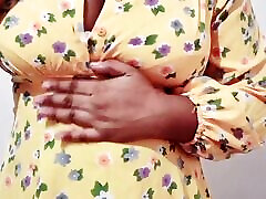 Sinhala Dirty Talking Babe Fingering her Juicy Pussy