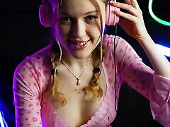 ASMR. A Sexy babe Mic Pumping Your Cock and Make You RELAX. Yours Dolly