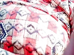 duże i gorące seksowne cycki są bardzo ciasne gorące cycki pocierają go i rozluźniają mam bardzo seksowne gorące cycki musisz się z nim bawić