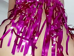 extreme nahaufnahme, karneval in brasilien und die schlampe liebt es zu feiern, indem sie springt und auf den schwanz spritzt