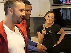 EP106 BTS091 - saccal girlants & Judges Hang Out In The Kitchen