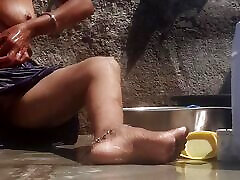 Stepsister is taking a bath naked in the bathroom open outside Finger fingering in pussy Stepsister