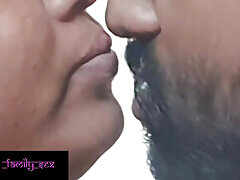 Smooching lip lock
