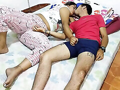 I fuck my girlfriend&039;s friend while she prepares food Creampie - Hardcore Sex - Cuckold - Porn in Spanish