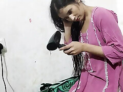 Step sister ko bathroom me patak kar chod diya