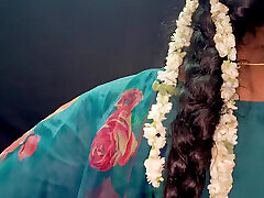 Indian tamil hot girl chudidar removing showing her body