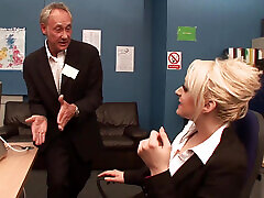 gruppo divertimento con paige fox e kaia kane sono cornea e ottenere