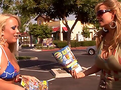 Porn, American Style - Starring: nadel gangbang Moore, Kelly Madison