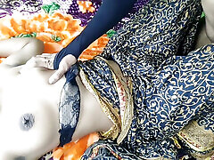 Stepsister Pussy Hard Fucked by her Step Brother, she is wearing a saree.