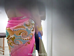 Indian red lipistic long kiss got gropped while cleaning hotel room