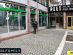 lady lyne ogromne naturalne cycki mamuśki rozbiera się publicznie & amp; wbity w plutona przez monster cock-niemoralna rodzina 4k