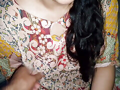 My desi wife like being fucked missionary style