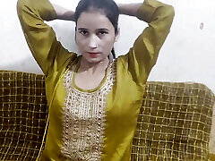 College purn hup virjin ko paise dekar jabar room par bulakr pela