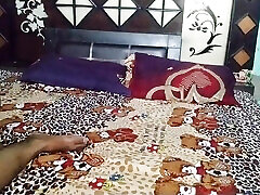 Chakad bhabhi ki desi japanes nency main chudai kari bhabhi ko chudne ka shok diya mota land