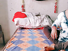 My mom help son brazzer ko upar bitha ke full hard chudai kiya bhabhi ka ki mast big gand