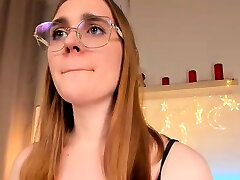 SelfDesire热红发女郎贝贝杰登科尔户外手淫