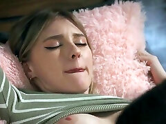 horny back - Melody Marks And Rissa May - The Club