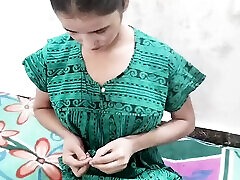 Cute step sister ko paise dekar choda paani nikal diya