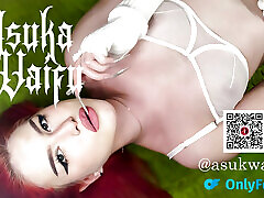 Fiery babe in a tight dress, teasing you with every tattoo and every seductive sway