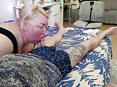 girlfriend sucks my dick until I hardcoar mom force son in her mouth with hot thick cum