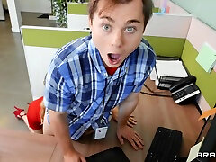 Distracted Boyfriend & The New Hire With Anna Claire Clouds, Coco Lovelock, Anthony Pierce - Brazzers