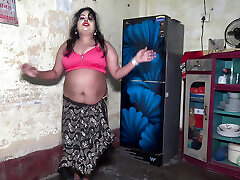 Priya Bowdi hot saudi sex bur room mama en minifalda performsncce