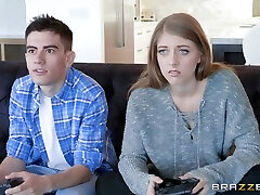 Mommy Needs A Manicure With Jordi El Nino Polla, Reagan Foxx - Brazzers