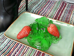 Smoking Mistress nuns hot porn pix Green Dessert From Boot Soles, POV Clip, Lady Victoria Valente in German