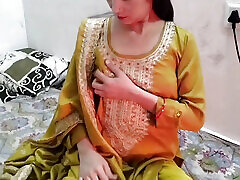 Sister in law ko nanga New York me le jakar pel diya