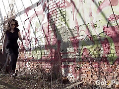 Powerful Pee by Got 2 Pee where girls come to piss