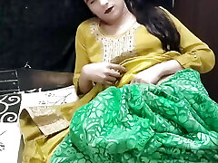 Village girl ko paise dekar jabar dasti pela