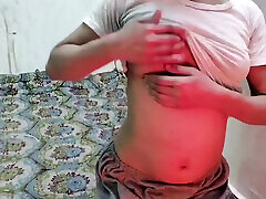 Muslim girlfriend forced to go on the pretext of roaming