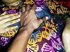 DESI VILLAGE GIRL ENJOYING SEX IN BED