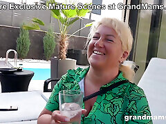 Behind the Scenes with Horny Cougars Eva Tittie & Yvette Moore at GrandMams