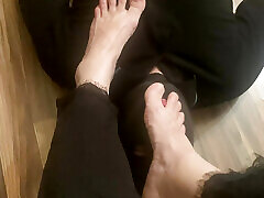 Worship My Feet and Clean My Toes