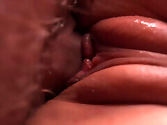 My wife warmed up her pussy before sex, I filled it with cum