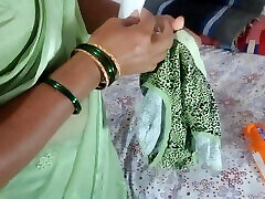 Desi Marathi Aunty mc pad changing