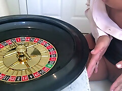 美丽的金发保姆和大boobed金发女郎摩洛伊斯兰解放阵线得到抽