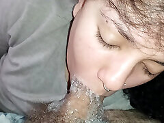 BIG LIPS SUCKING THE BOTTOM OF THE HARD COCK, ROLLING HARD AND DELICIOUSLY