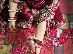 Desi Indian mess hanai sex video MMS, Beautiful indian bride first night Sex hindi Xxxx