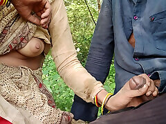 Out door bhabhi&039;s boobs come out