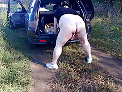 Neighbor gets lots of orgasms with squirting in public