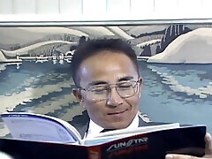 ładny asian teen sekretarz ssać jej szefowie dick