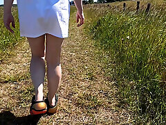 Elsarixterxxx. My Bold, Pantyless Walk to baby schol sex Beach and Back - Every Step Making Me Feel Exposed