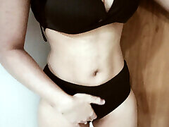 suck my big boobs, big boobs girl feeling horny, czy ktoś chce ssać moje cycki, bouncing big tits