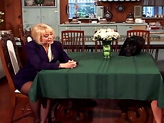 Mature Lesbian MILF Seduces a Sensual Teen