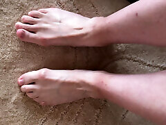 Walking in Flip-flops and Barefoot in the Apartment