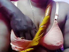 Desi indian lovers start full hard Hindi sex video