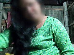 Bangladeshi Woman Masturbates Herself Part-14
