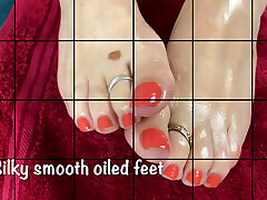Mrs Mature Feet get a lovely oily foot massage
